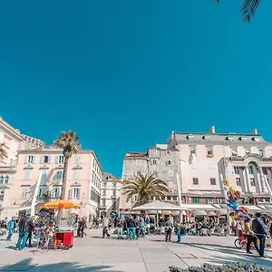 Kastel 1700 3* Split